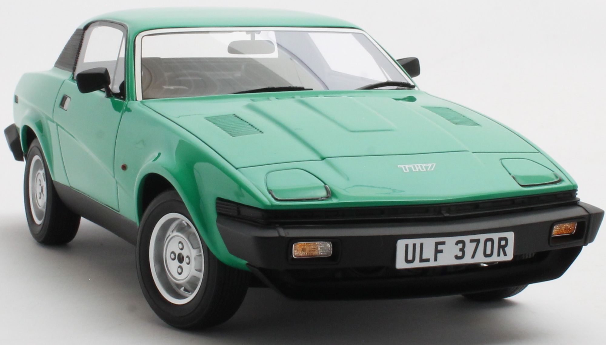 Triumph TR7 Coupé 1979-1982 Verte – Cult Models 1/18 Résine, Précommande Neuve